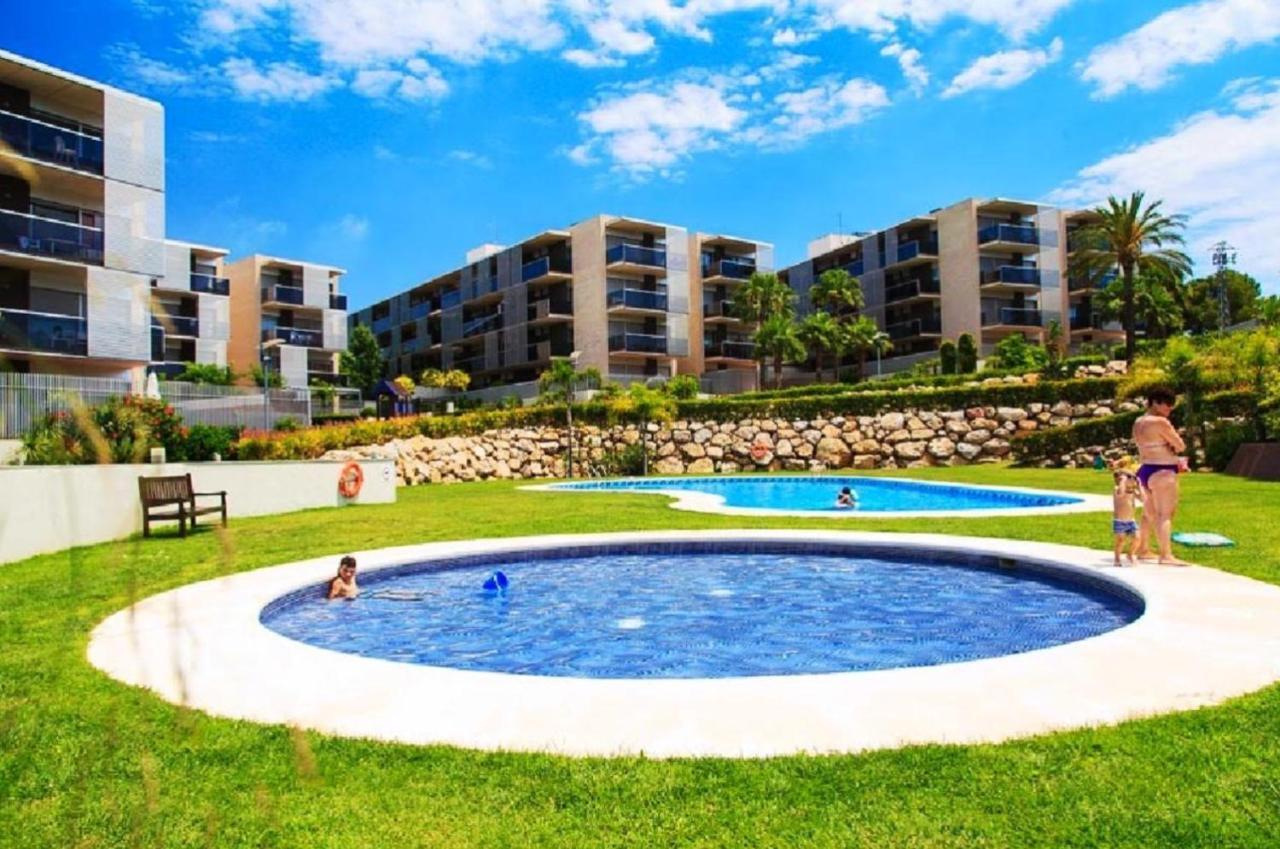 Paradise Village Hogaristic Salou Esterno foto